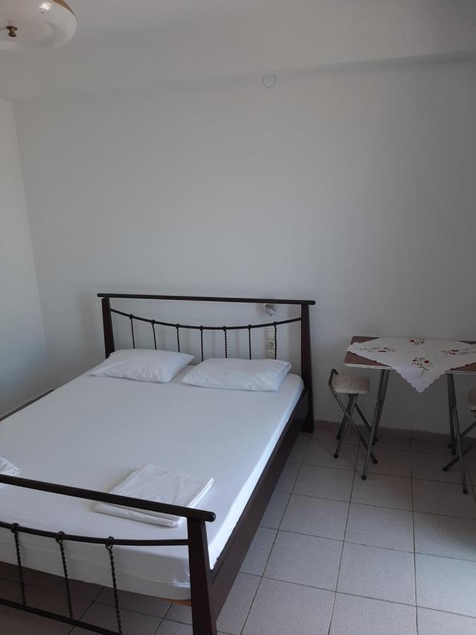 Valentina Rooms Qeparo Esterno foto