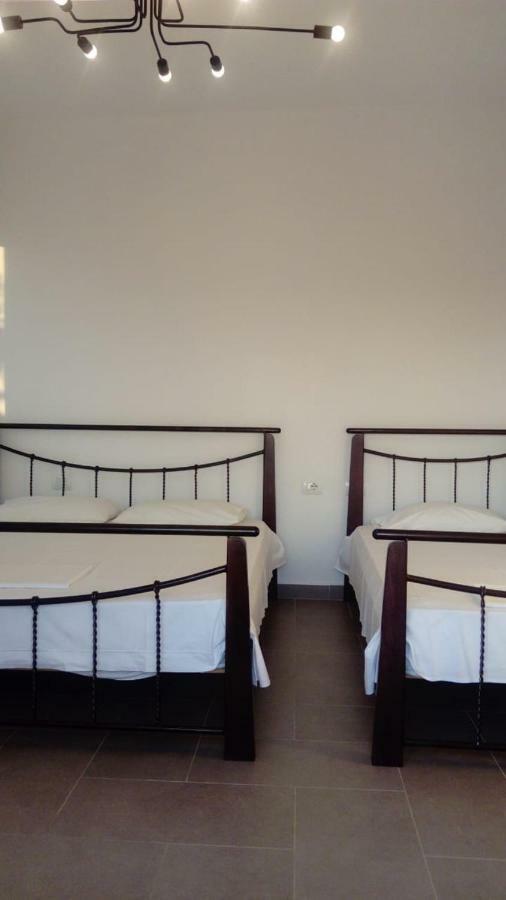 Valentina Rooms Qeparo Esterno foto